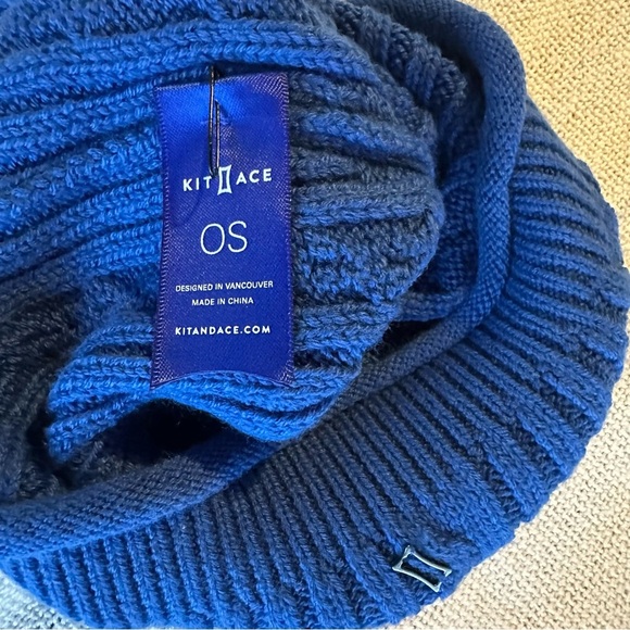 NWOT Kit and Ace Blue Knit Hat Merino Wool Blend - Picture 3 of 4